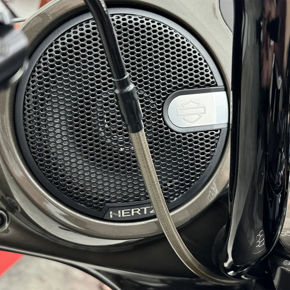 HogBadge Hertz Logos with Silver Text for 2021-2023 Street Glide CVO Factory Front & SaddleBag Lid Grilles - Image 5